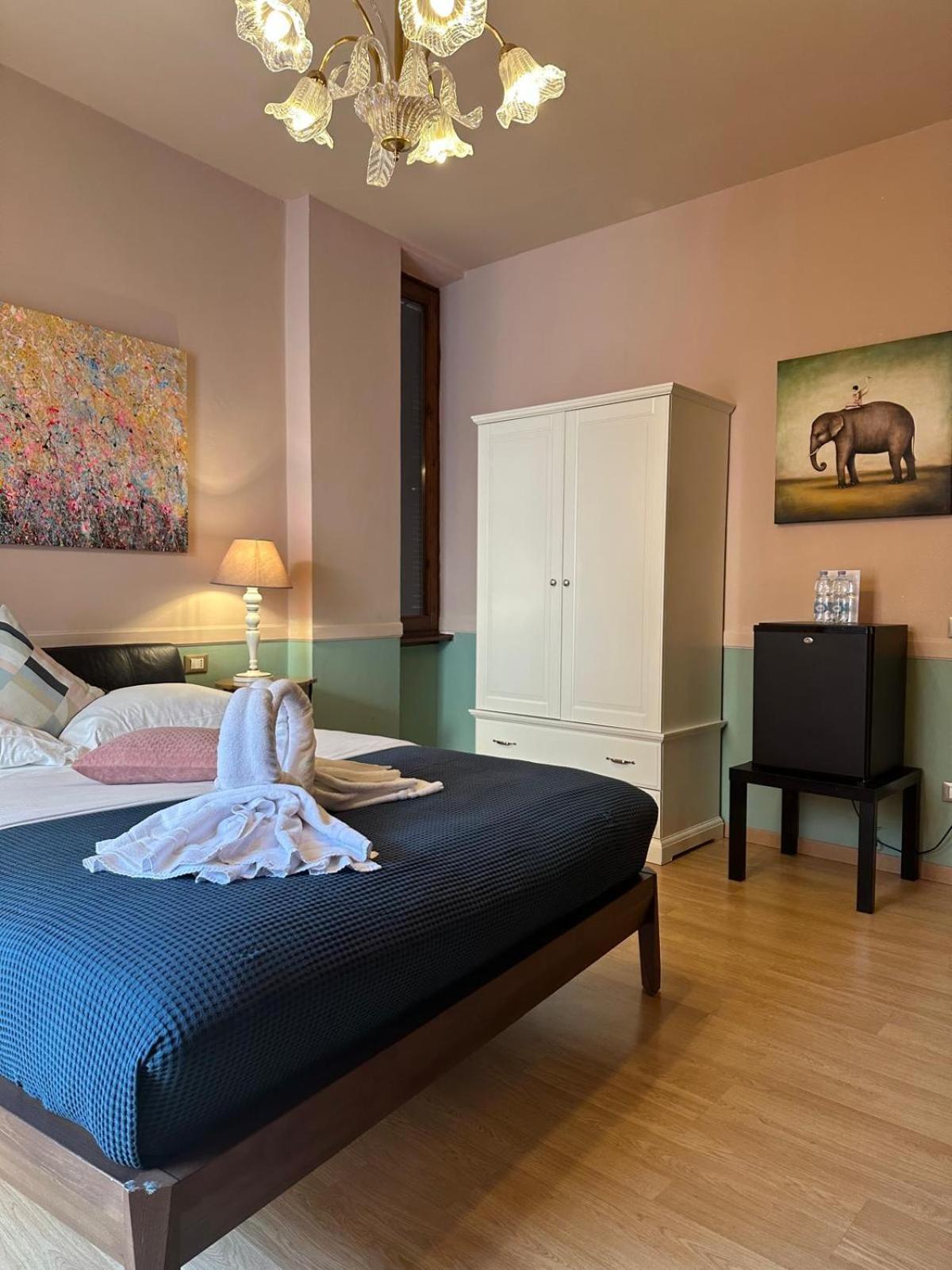 Lady Guest house 2*