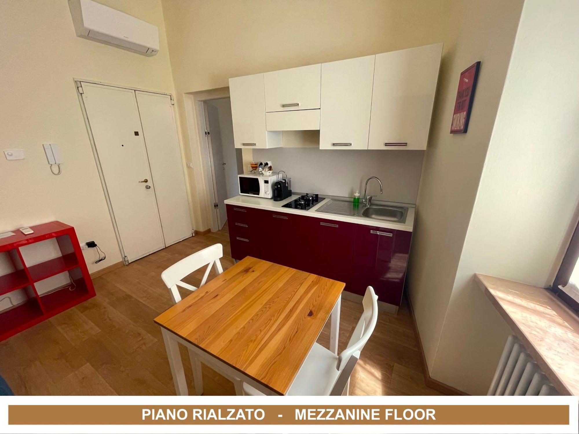 Lady Guest house 2*