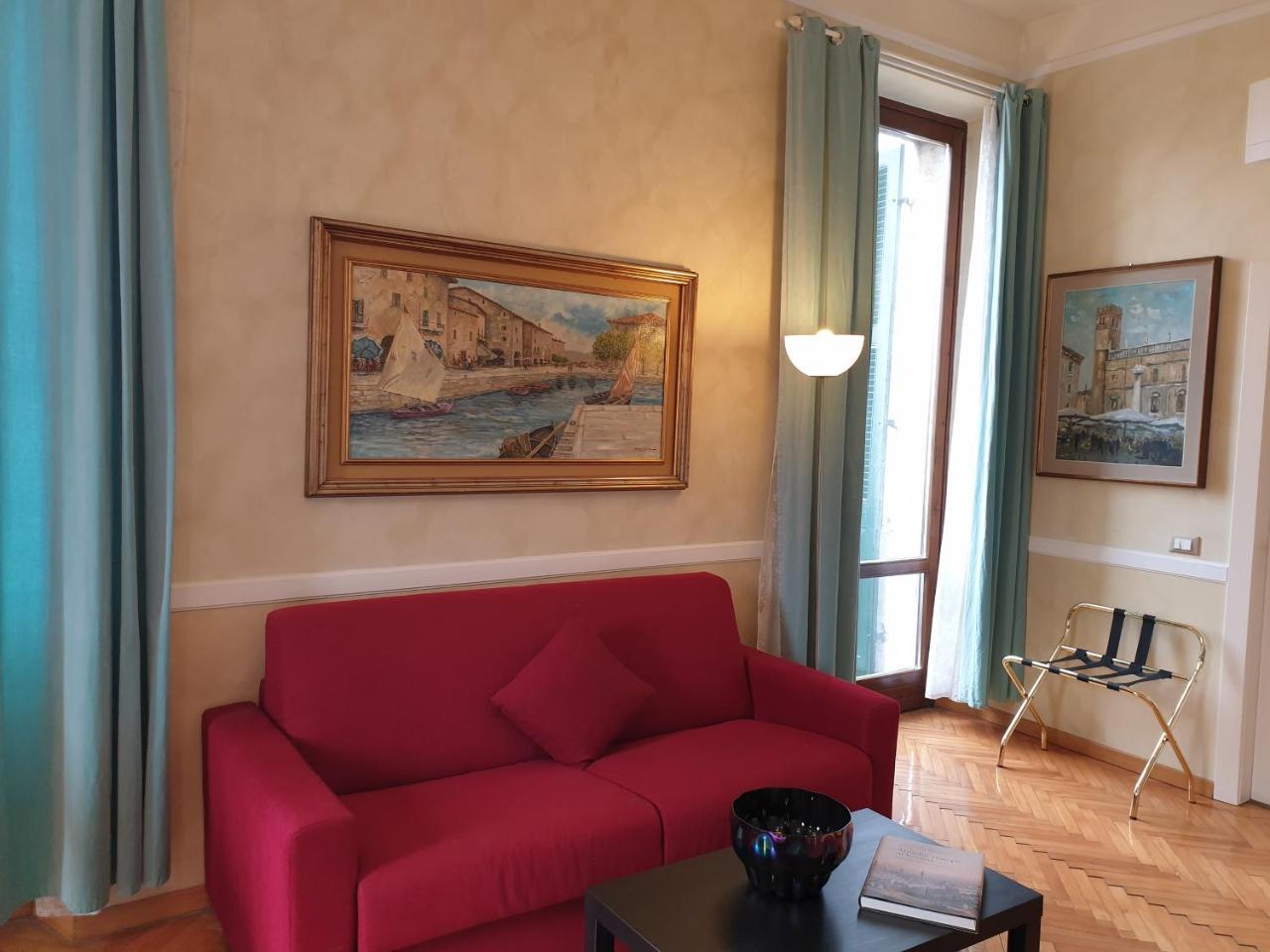 Guest house Lady 2*